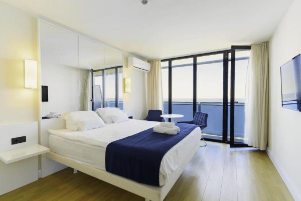 room number 1938, Book  Batumi 