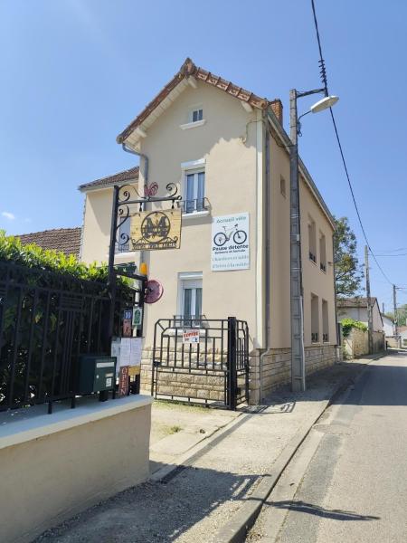 Notre Doux Logis, Book  Les Bordes 