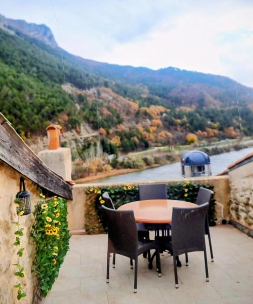 L instant cosy climatisé, Book  Hoteller i Rhône-Alps med parkering, Parkering