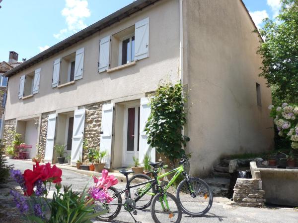Villa hameau paisible Ardouane, à côté voie verte, Book  Riols Hérault