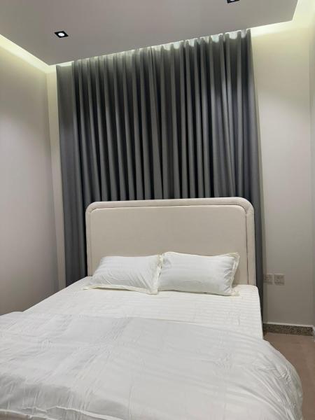عزم ظهره لبن, Book  Hoteller i Riyadh Region med parkering, Parkering