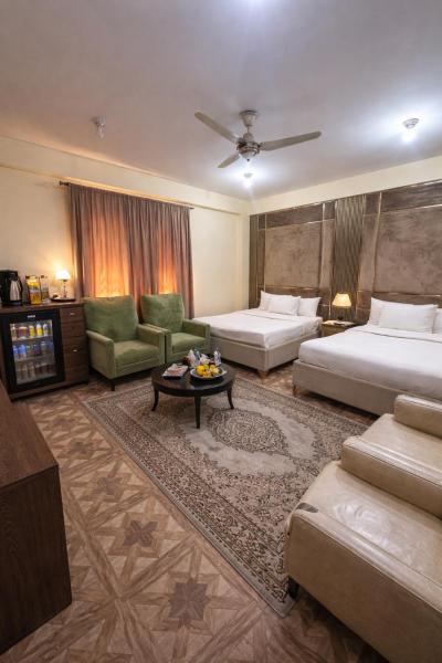 Tashreefaat Guest House - Islamabad Center