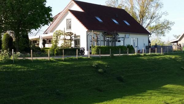 Logement Hellevoetsluis, Book Pension Oostvoorne Zuid-Holland