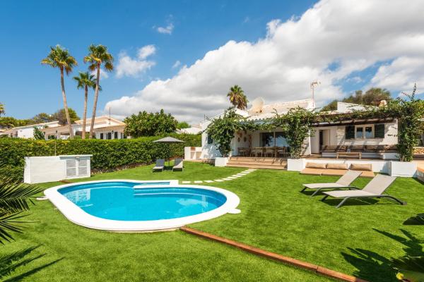 Villa Bini Uxuanne, Book Villa Binibeca hoteller med pool, Swimmingpool