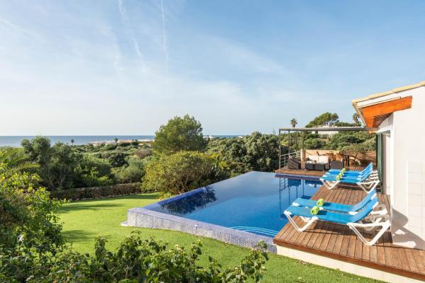 Villa Iris Torret, Book Villa Sant Lluis Villas, Villa