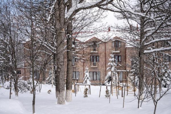 Alpina Resort by Stellar Hotels, Tsaghkadzor, Book Hotel Hoteller i Kotayk region med parkering, Parkering