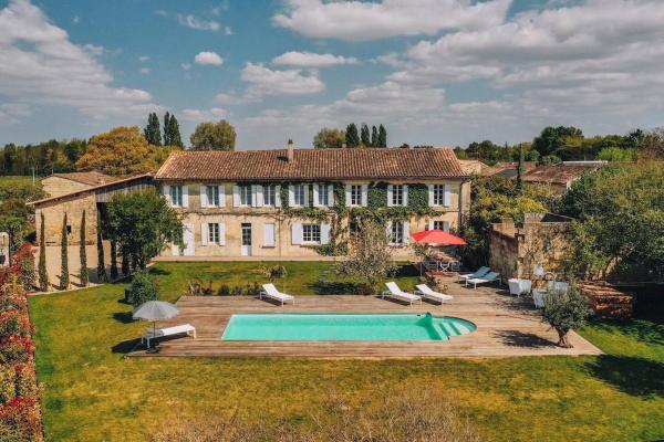 Villa 5 étoiles proche de Saint Émilion, Book  Les Artigues-de-Lussac 