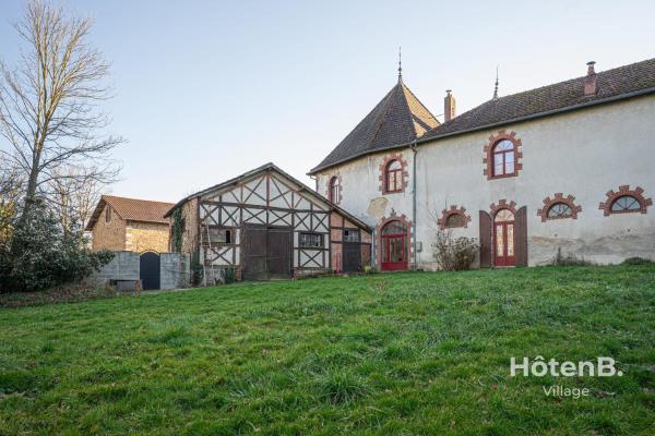 Le Florentin - Spacious Family Home in a Peaceful Village near Limoges, Book  Condat-sur-Vienne Limousin