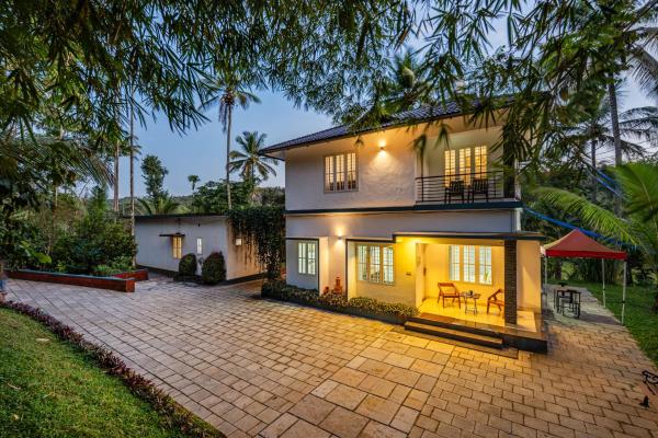 Exuberance Villa, Book  New Delhi hoteller med pool, Swimmingpool