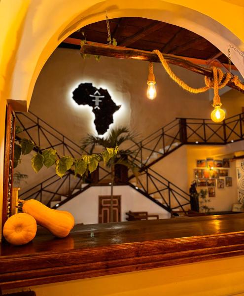 Fly Fishes Hotel, Book  Saint-Louis Dagana