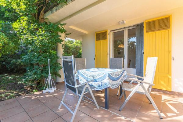 Villa Dorène, Book  Hoteller i Var coast med parkering, Parkering