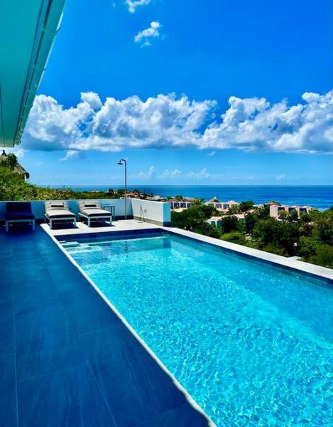 NEW Amazing Villa with Sea Views-Walk to Beach-8 guests-Private Pool, Book  Hoteller i Willibrordus med pool, Swimmingpool