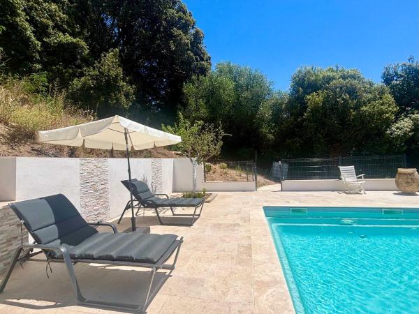 Casamea - Rez de Villa, Famille, Vue mer, Clim2, Book  Hoteller i Korsika med pool, Swimmingpool