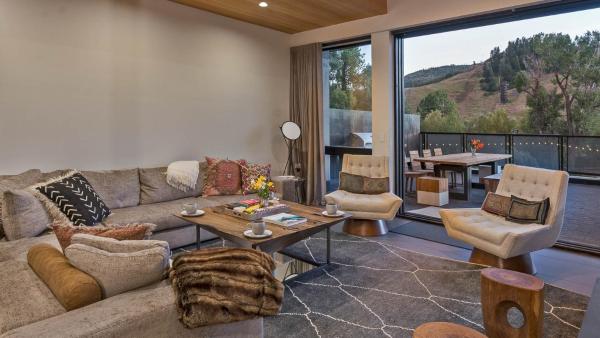 Butterfly Lofts - West, Book  Steamboat Springs 