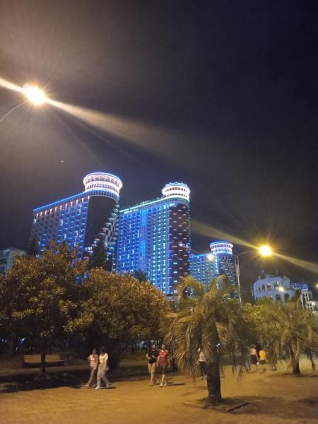GRAND APARTAMENTS ORBi SEA TOWERS, Book  Batumi 