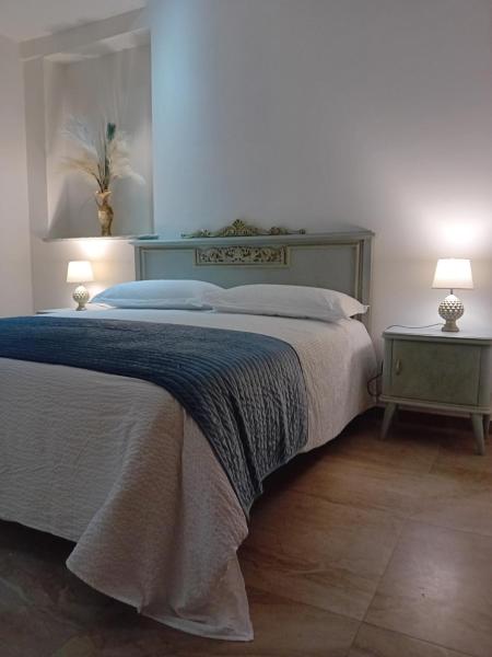 EMARI HOME, Book  Gaeta Lazio Coast