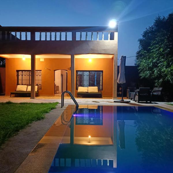 Villa Ama, Book  Marrakech-Tensift-Haouz hoteller med pool, Swimmingpool