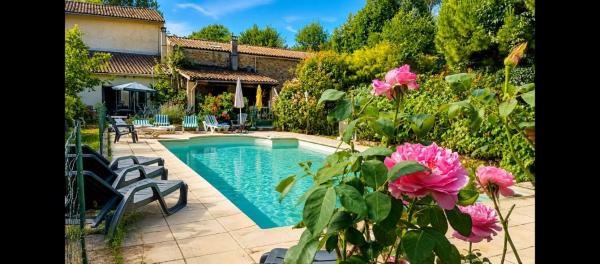 Domaine du Bourdil au pays Cathare, Book  Chalabre 