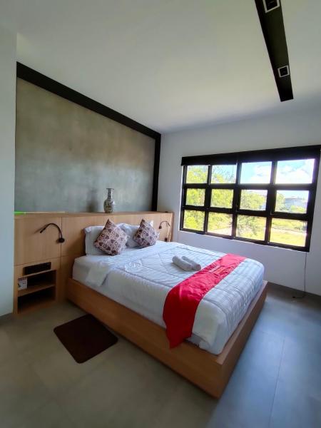 Milo Modern Five-Bedrooms Villa, Book  Hoteller i Bali med parkering, Parkering