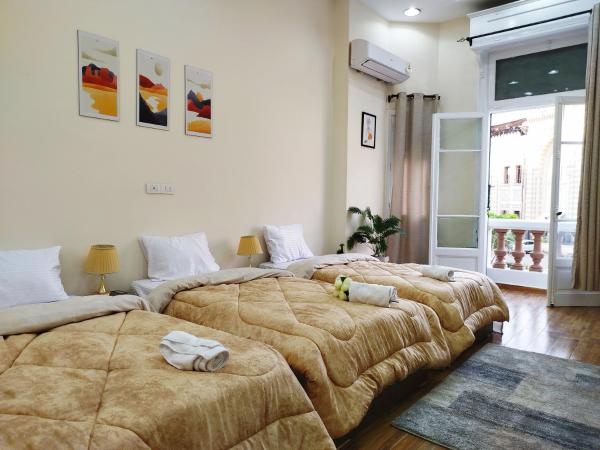 Grand Royal central Cairo Home, Book  Cairo Governorate hoteller med parkering, Parkering