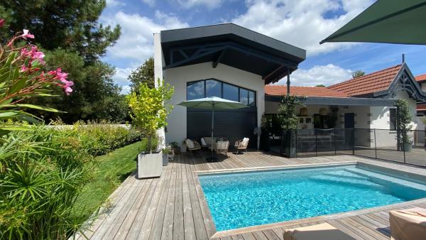 Villa Arcachonnaise, Book  Hoteller i Aquitaine med pool, Swimmingpool