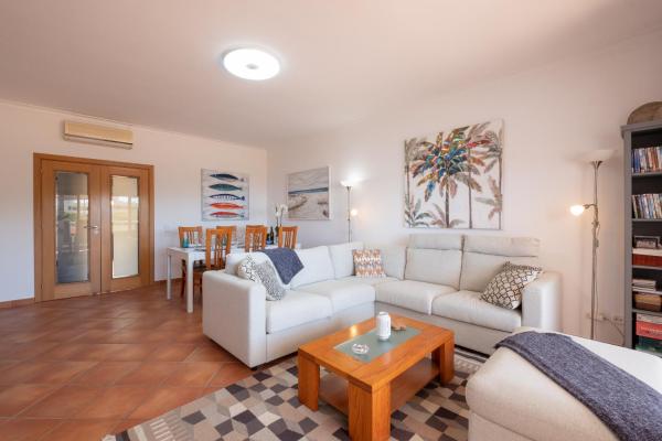 Dona Ana 77 by Destination Algarve, Book  Albufeira hoteller med pool, Swimmingpool