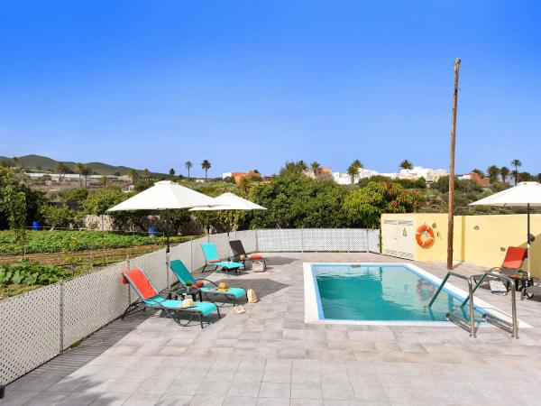 Villa in Ingenio with Private Pool, Book  Ingenio hoteller med pool, Swimmingpool