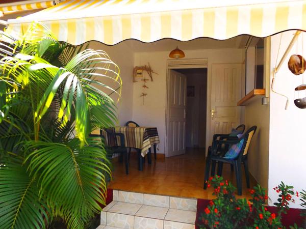 Résidence Cassin Nicol, Book  Terre-de-Haut Basse-Terre