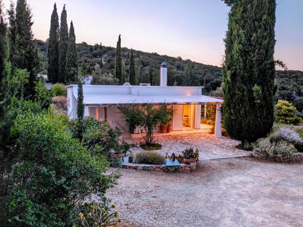 Villa Buras, Book  Skinária Zakynthos