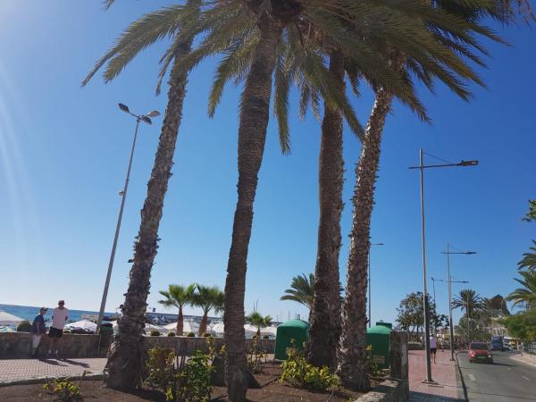 Bungalows Bahamas beside the park and 300m to the beach, Book  Gran Canaria hoteller med parkering, Parkering