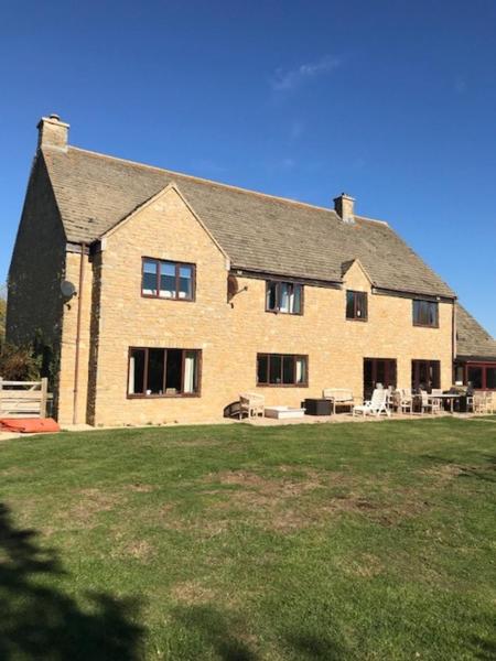 Weston Grounds Farm, Book Landbrugsophold Bicester 