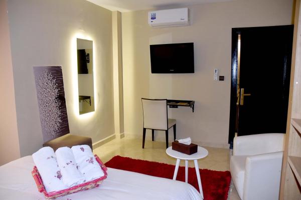 Lyron Hostel & Privates rooms Gueliz, Book  Gueliz Marrakech
