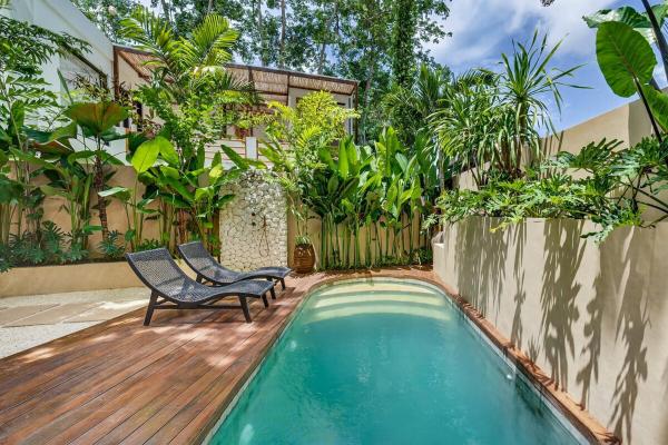 Villa Lucia Tropical 2BR Private Pool in Uluwatu - A Luxury Private Villa By Balinest Villas