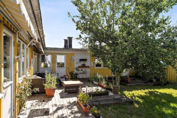 Workers Home Villa - 4BR - 2 Bath - Parking, Book  Unnered Västra Götaland