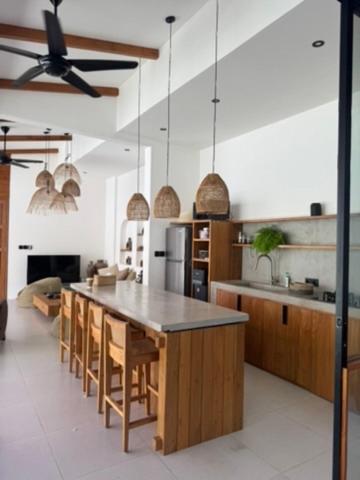 NEW, Villa Sevilla, Modern 2 Bedroom, Sanur, Book  Hoteller i Bali med pool, Swimmingpool