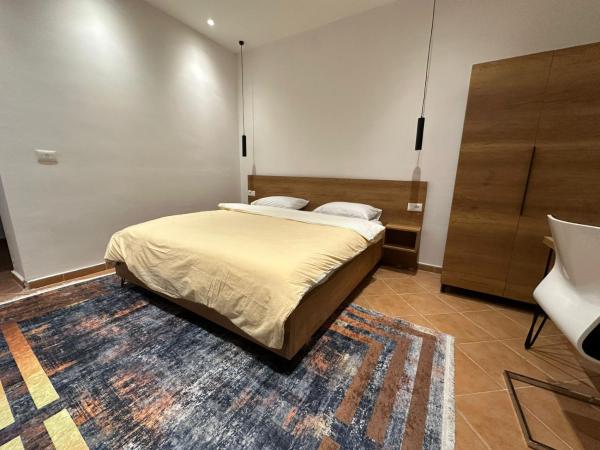 Tirana Rooms, Book  Tirana 