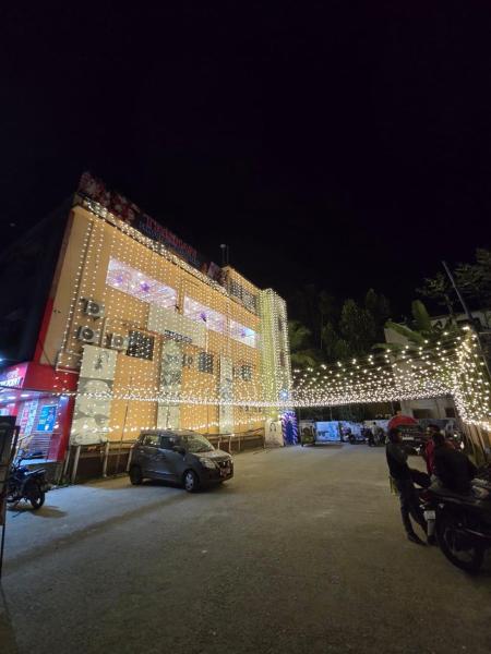 Trishan Hotel, Book  Dhupgāri West Bengal