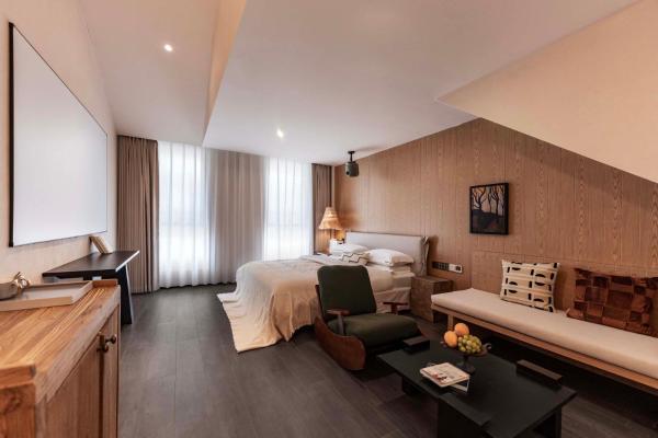 AND·U Designer Homestay (Dukezong Ancient Town Moonlight Square Branch), Book  Yunnan hoteller med parkering, Parkering