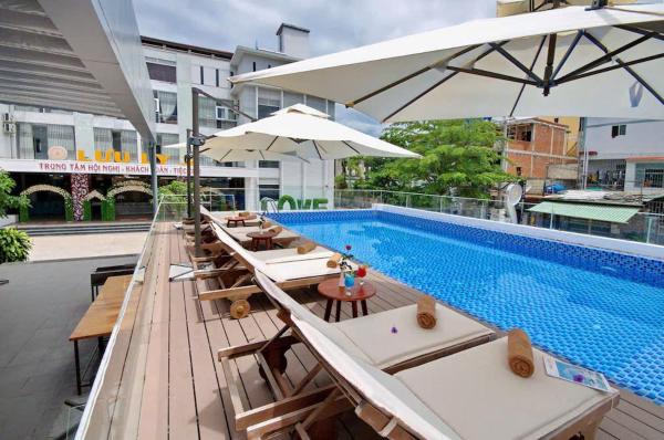Dolphin Bay Hotel Nha Trang, Book  Hoteller i Khanh Hoa med pool, Swimmingpool