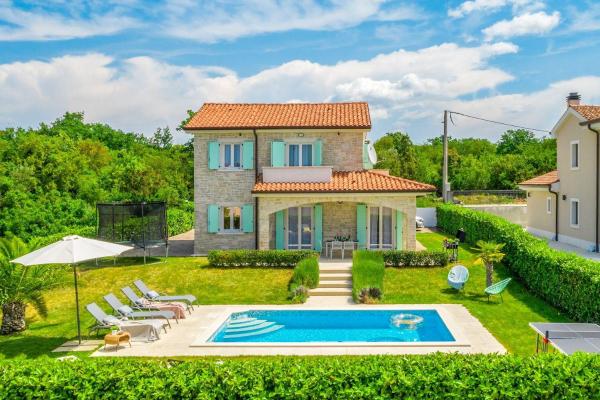 Villa Cerutti, Book   