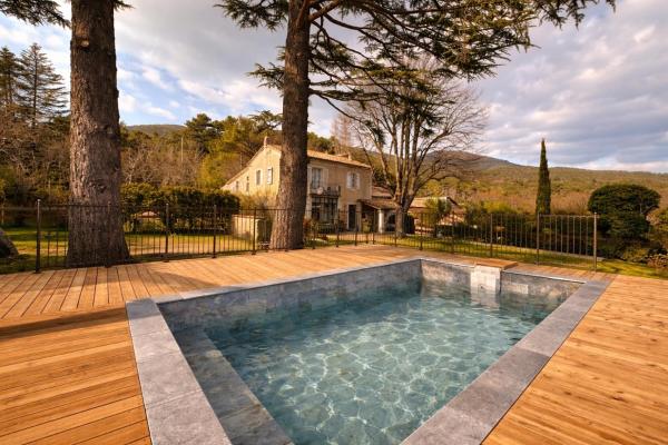 Villa Le Chant du Tilleul, Book  Hoteller i Drôme Provençale med pool, Swimmingpool