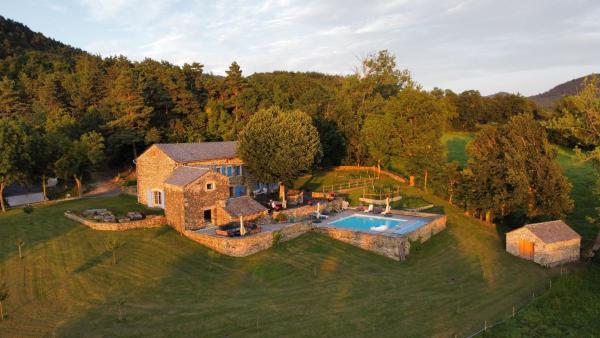 La FRAMBOISINE, Book  Rhône-Alps hoteller med pool, Swimmingpool