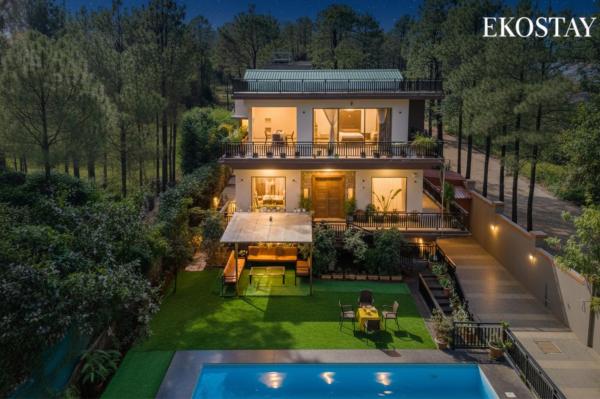 EKOSTAY - Bellwood Villa, Book  Hoteller i New Delhi med pool, Swimmingpool