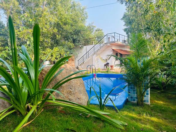 Cozy haven, Book  Hoteller i Tamil Nadu med pool, Swimmingpool