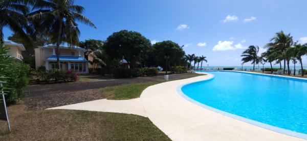 Villa Nicolenna sur la mer, Book  Mauritius North Coast hoteller med pool, Swimmingpool