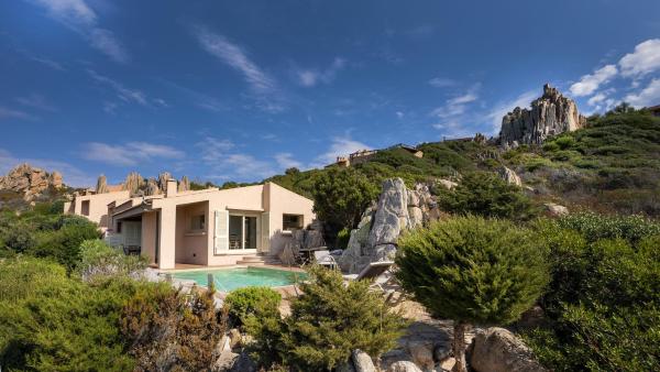 Villa Cruzitta con piscina privata e vista mare esclusiva, Book  Hoteller i Costa Paradiso med pool, Swimmingpool
