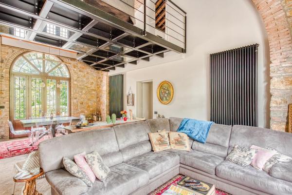 Charming Tuscan Villa Borgo Il Massera, Book  Monteverdi Marittimo Toscana