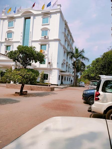 Hotel Brundaban, Book  Orissa hoteller med parkering, Parkering