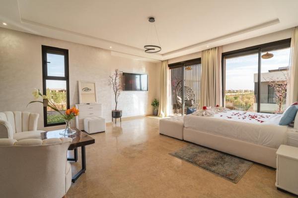 Luxury Villa Hammam Piscine chauffeé sans Vis Avis, Book  Marrakech-Tensift-Haouz hoteller med pool, Swimmingpool