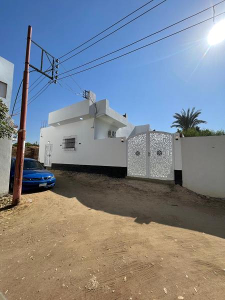 Quiet Villa, Book  Luxor Qina